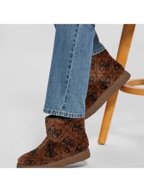 NEW Guess Womens United Quattro G Faux-Fur Booties Brown Size 7